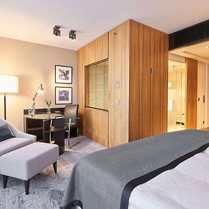 Superior Zimmer mit Kingsize-Bett